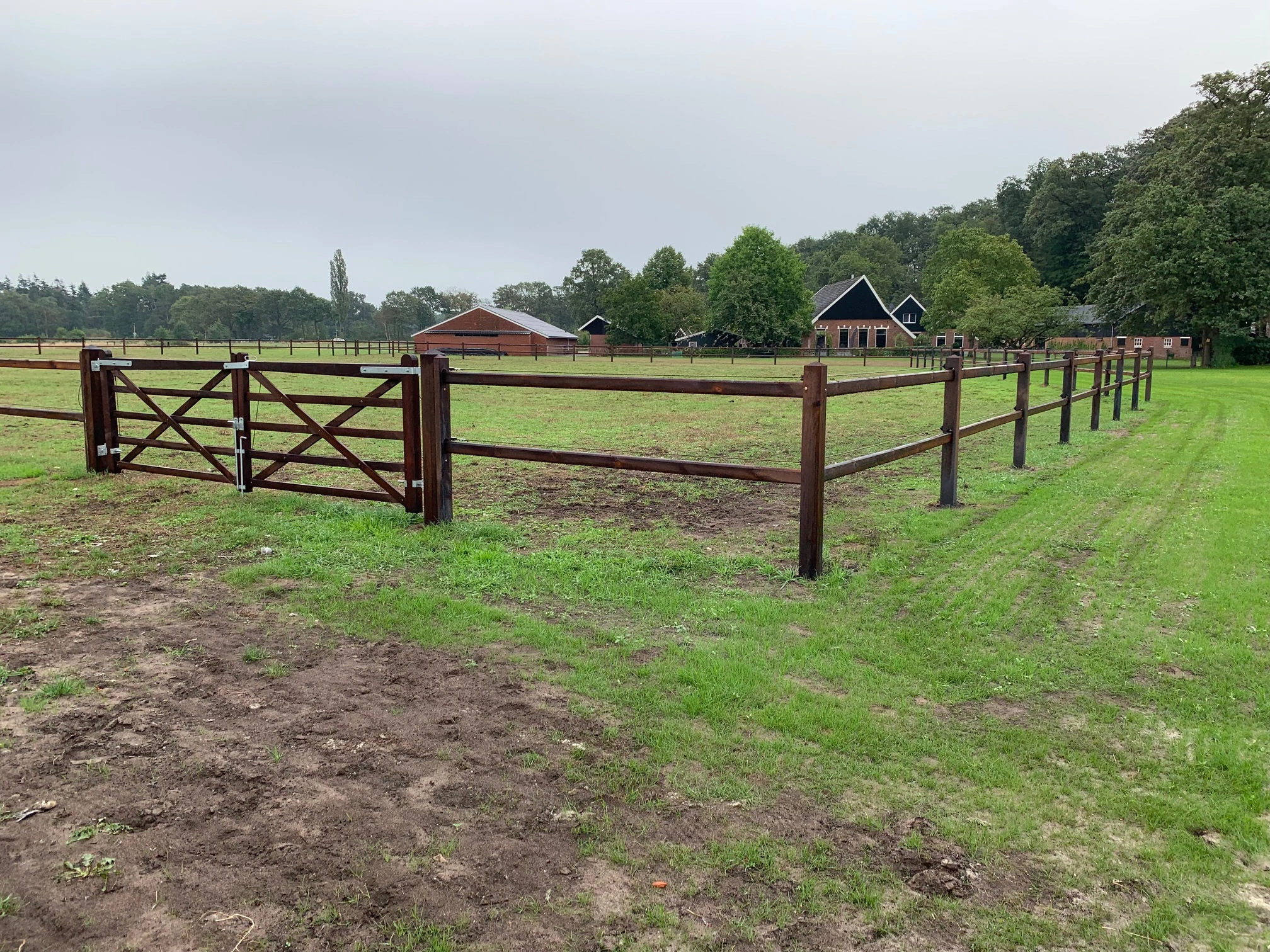 paarden omheining hout