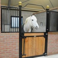 Paardenboxen | Horsefriend kwaliteit paardenstallen